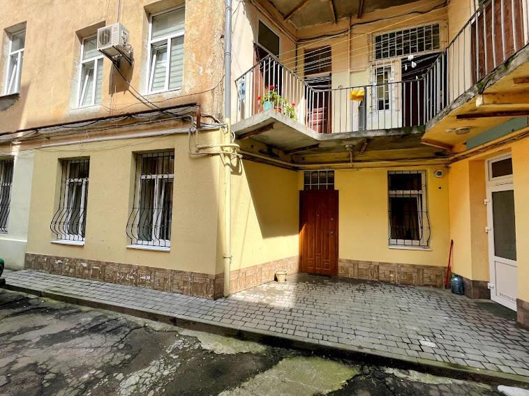 White Rooms On City Center Leópolis Exterior foto